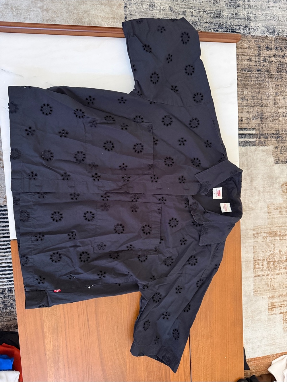 Levi's Black Eyelet Short-Sleeve Button-Down Shirt